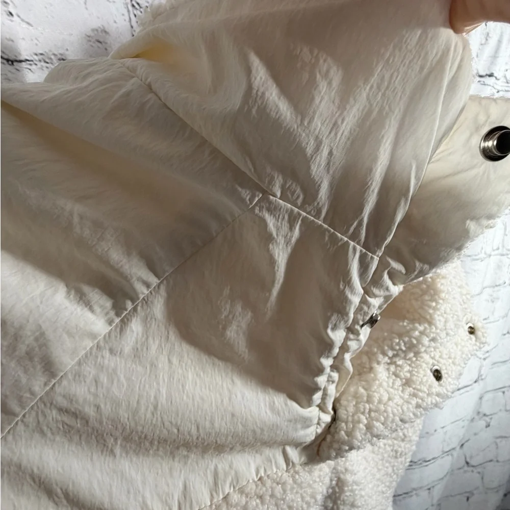 Aerie Offleash Cream Sherpa Jacket